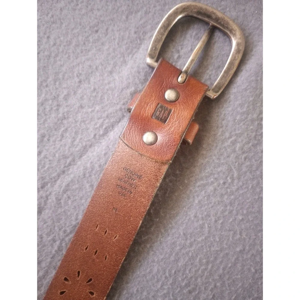 GAP Warped Brown Genuine Cow Leather Belt USA Women's Size M 36 Floral Cut Out